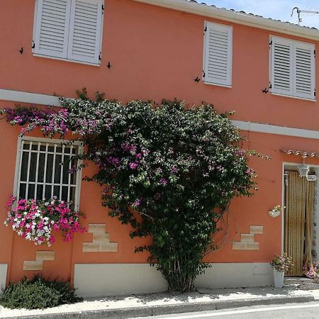 Appartamento Da Mamma e Papà Sirolo Esterno foto